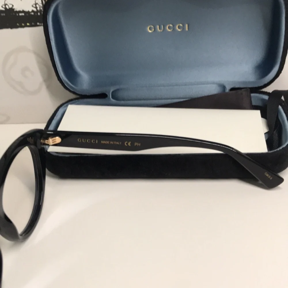 Luxury New Authentic Gucci GG1172S 001 Cat-Eye Sunglasses